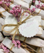 Cargar imagen en el visor de la galería, Jabón con flor paniculata