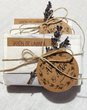 Cargar imagen en el visor de la galería, Jabón con papel vegetal