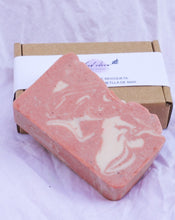 Cargar imagen en el visor de la galería, Jabón de rosa mosqueta y palo de rosa