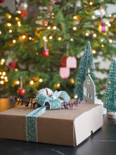 Cargar imagen en el visor de la galería, Pack velas Navidad
