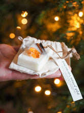 Cargar imagen en el visor de la galería, Ambientador sólido Navideño
