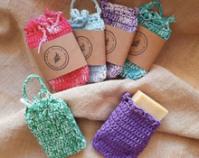 Cargar imagen en el visor de la galería, Bolsa-esponja de crochet
