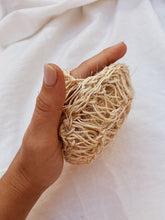 Cargar imagen en el visor de la galería, Esponja biodegradable
